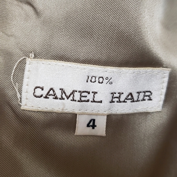 Elegant Stylish Vibrant Purple 100% Camel Hair Coat by Woolf Brothers - Picture 11 of 13